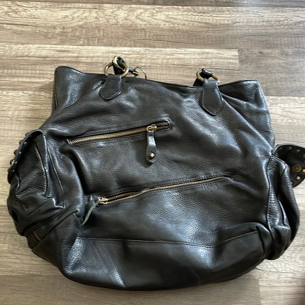 Betsy Johnson bag/ good condition/ real leather